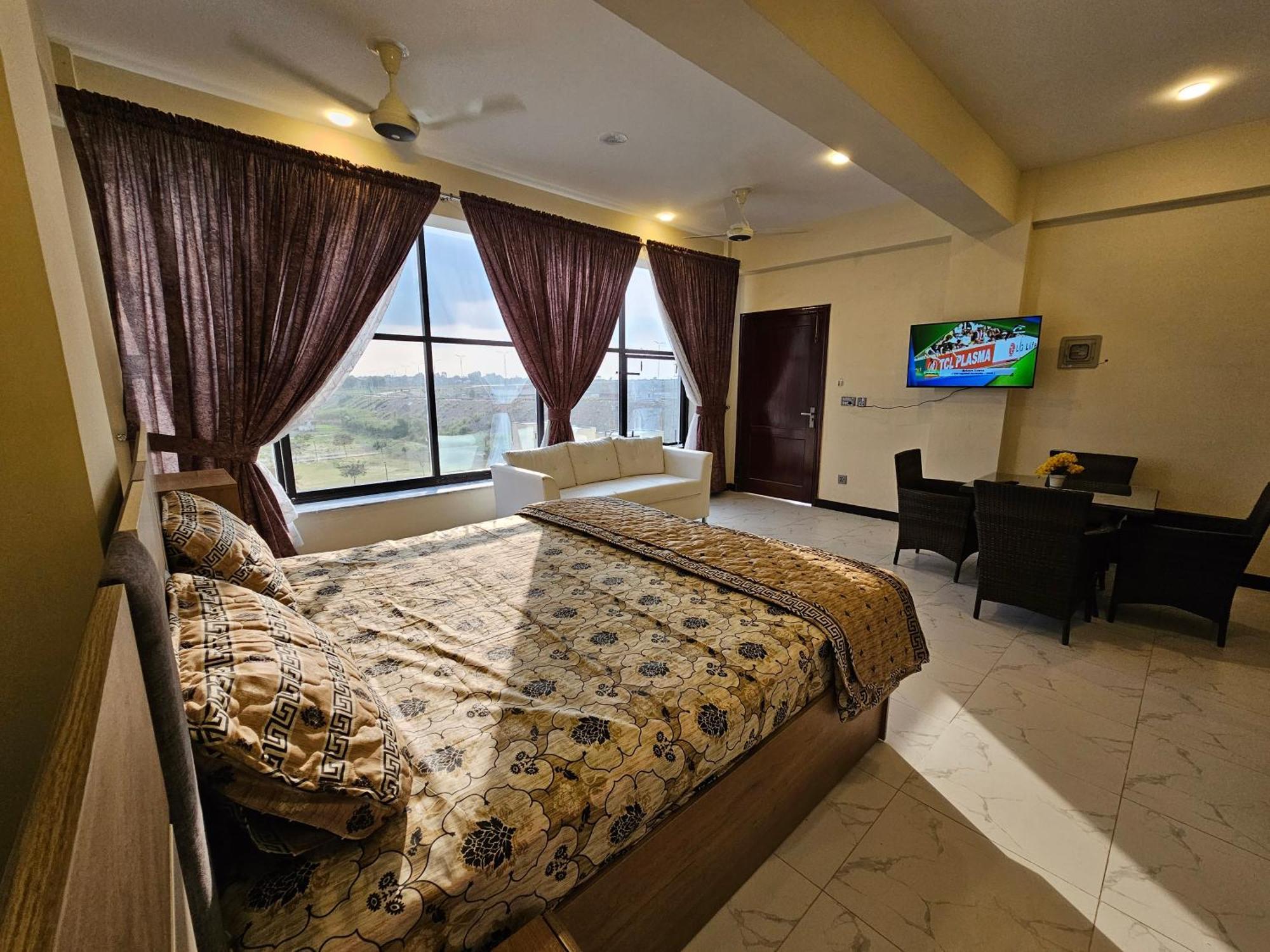 Motorway Majesty Suites Islamabad - Near Islamabad International Airport And Motorway Εξωτερικό φωτογραφία