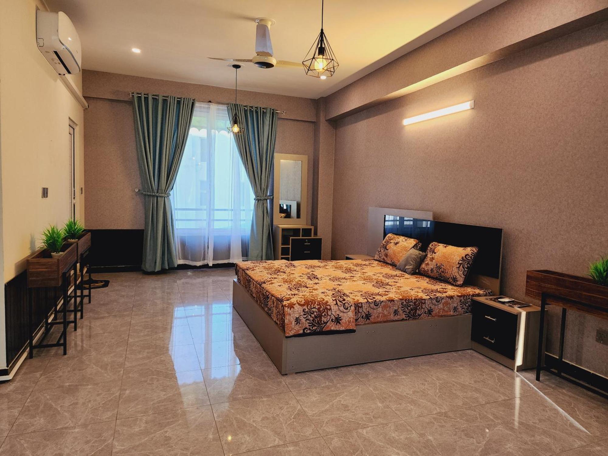 Motorway Majesty Suites Islamabad - Near Islamabad International Airport And Motorway Δωμάτιο φωτογραφία