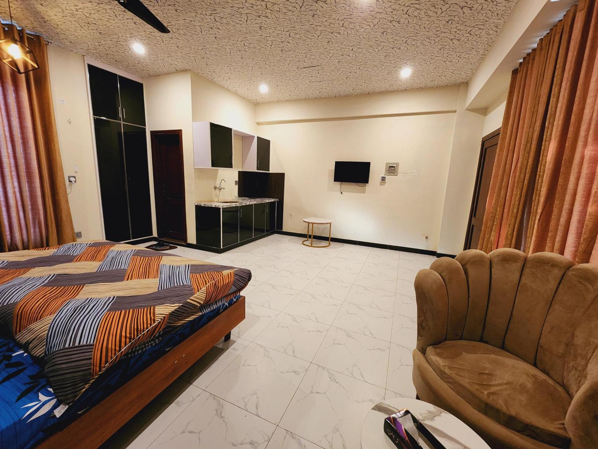 Motorway Majesty Suites Islamabad - Near Islamabad International Airport And Motorway Δωμάτιο φωτογραφία
