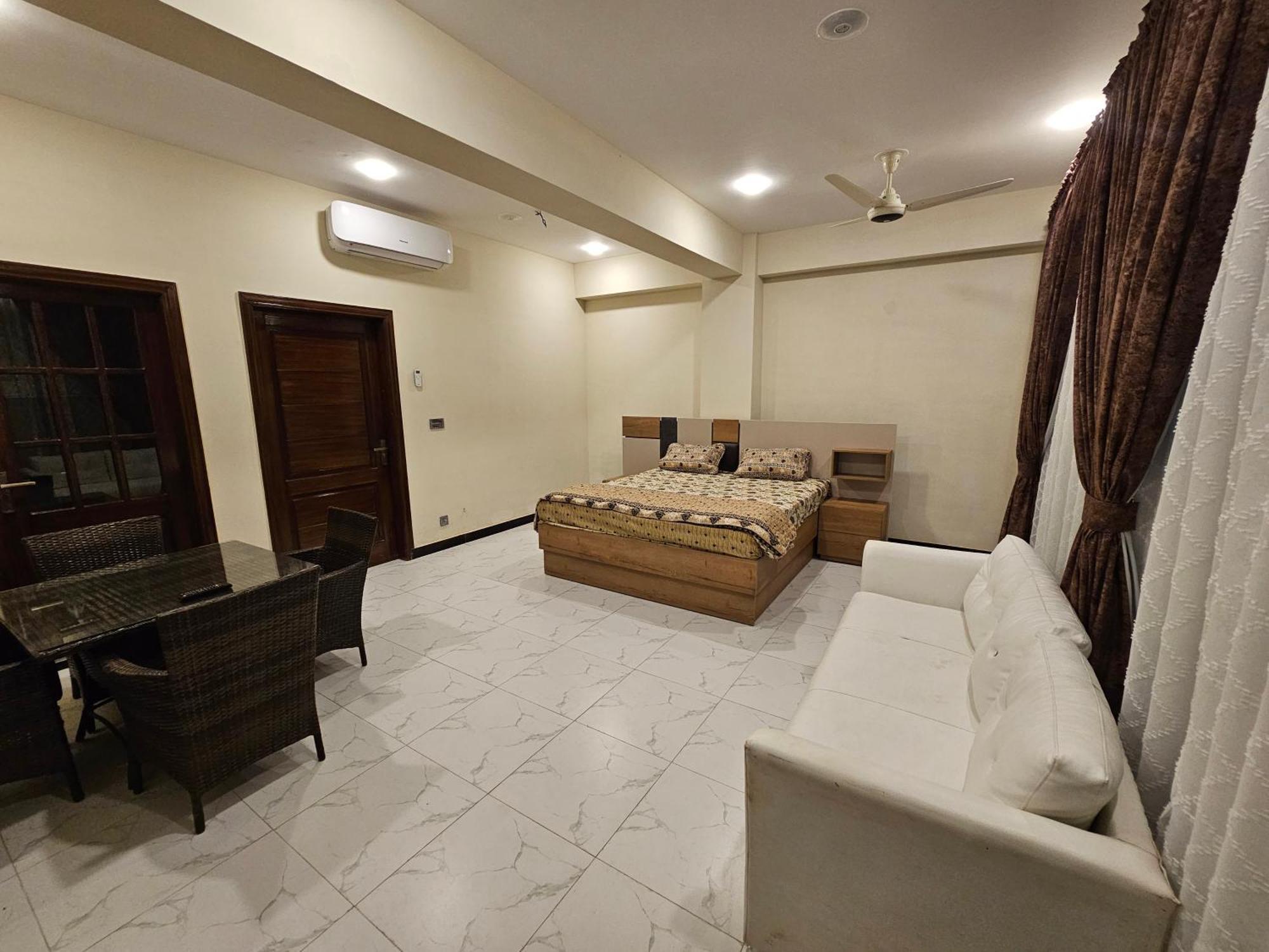 Motorway Majesty Suites Islamabad - Near Islamabad International Airport And Motorway Δωμάτιο φωτογραφία